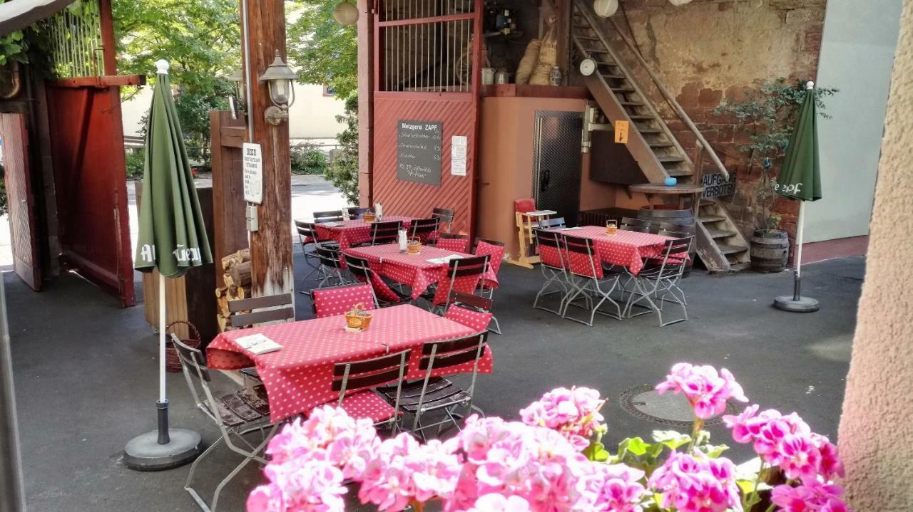 Wirtshaus & Hotel Zur Alten Brauerei Zapf Uettingen Dış mekan fotoğraf